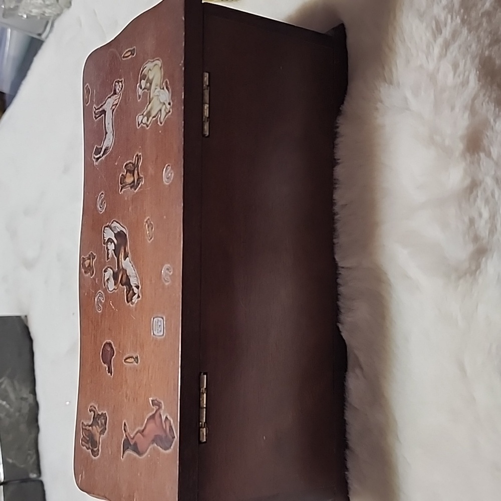 VINTAGE  WOODEN  JEWELRY BOX WITH MIRROR AND LID. HORSE 🐎 STICKERS. - Picture 9 of 11